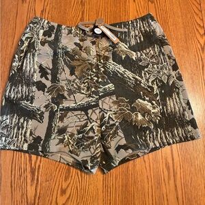 SKIMS Camo Fleece Relaxed Shorts